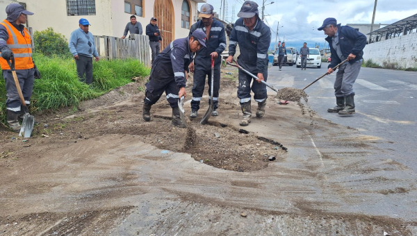 INICIO DE BACHEO EN PICAIHUA: UN COMPROMISO DE MEJORA VIAL
